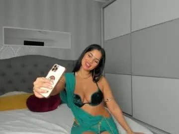 Freechat _adelle on Chaturbate