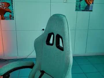 Group adelloyss on Chaturbate