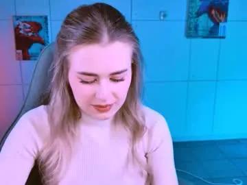 Group adelloyss on Chaturbate