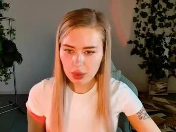 Group adelloyss on Chaturbate