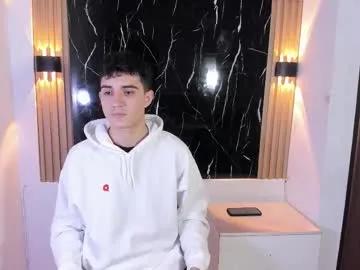 alejo_gray1 — GOAL: cum show [988 tokens remaining] Welcome to my room! #femboy #18 #teen #twink #bigcock