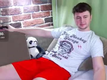 Chaturbate alex_onelove is Freechat alex_onelove — #lovense #gay #bigguy #legs #smile