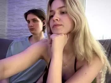 amandatalk — Hello guys, let's have some fun and make it :)  // GOAL: Fingering pussy [250 tokens left] #blonde #couple #18 #new #feet