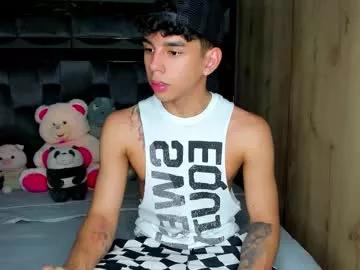 Freechat andrew_twink18 on Chaturbate