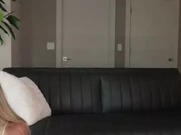 Group blondefoxsilverfox on Chaturbate