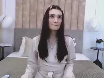 Freechat carolreeves on Chaturbate