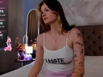 Freechat charmingvixen on Chaturbate