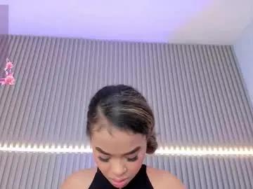 Freechat coralineross_ on Chaturbate