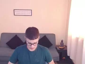 Freechat cumandres on Chaturbate