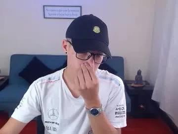 Freechat cumandres on Chaturbate