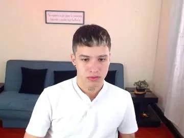 Freechat cumandres on Chaturbate