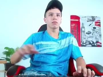 Freechat cumandres on Chaturbate