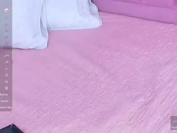 Freechat dirtylittleslutt_ on Chaturbate