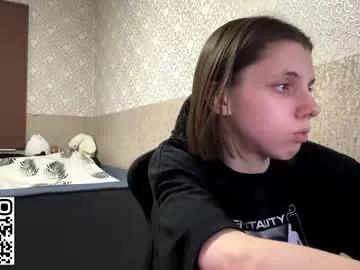 elinhelser — G: I'll take off my t-short Hi guys! I'm here #new my name is Elisa, I'm #18  #skinny #teen #young  [0 tokens remaining]