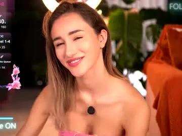 Freechat emilyraymont on Chaturbate