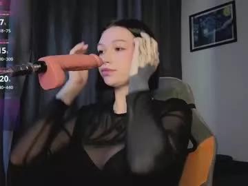 Private emmy_m00n on Chaturbate