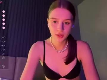 Away evie_may on Chaturbate