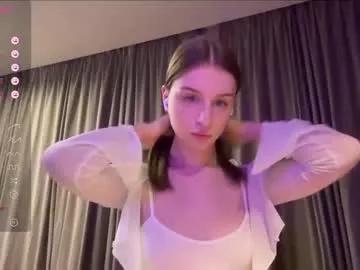 Away evie_may on Chaturbate