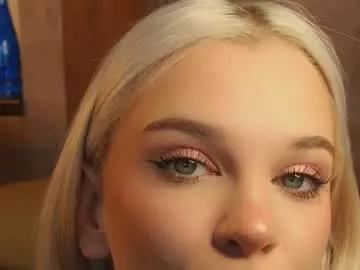 Freechat gladyshankins on Chaturbate