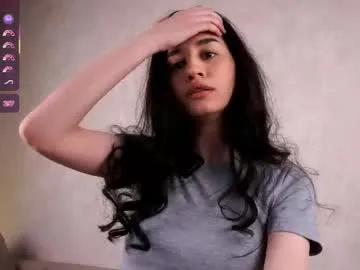 goldygrillz — Goal: Air kiss #bigass #latina #young #18 #natural [25 tokens remaining]