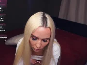 Freechat gwenbudlong on Chaturbate