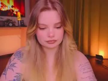 hottie_jane —  Cameltoe over pantiesfav pattern 66 pvt 18tk [111 tokens left] #curvy #dirtytalk #blonde #bigass #braces