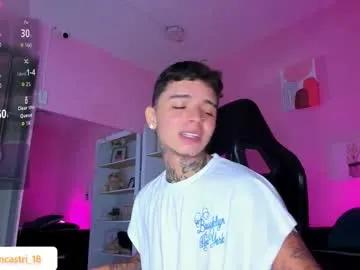 Freechat ian_castillo_ on Chaturbate