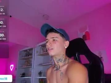 Freechat ian_castillo_ on Chaturbate