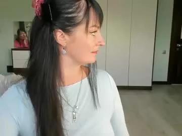 Freechat iracherrynow on Chaturbate