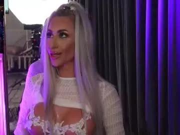 Freechat karlabart on Chaturbate