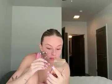 Freechat kenziesmithh on Chaturbate