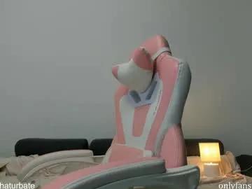 Freechat komydoll on Chaturbate
