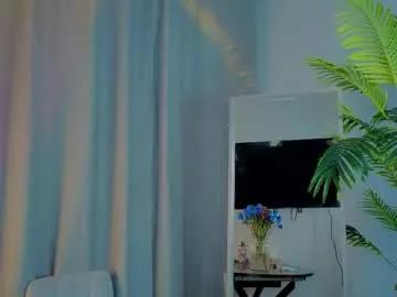 Chaturbate lililok101 is Freechat lililok101 — GOAL: Sexy Dance new here! Read the description to learn more about me!!! #blonde #natural #18 #german #hairy