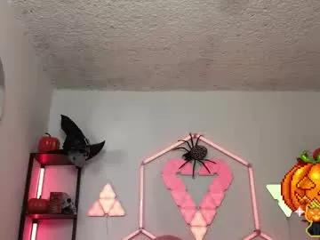 littlevixen18 on Chaturbate 