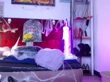 Freechat louise_nails on Chaturbate