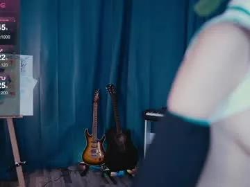 Freechat madnessalise on Chaturbate