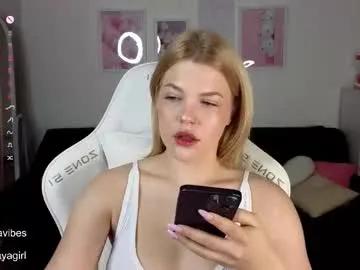 maya_blonde18 on Chaturbate 