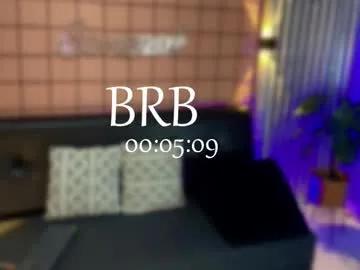 Freechat mensia_hernandez on Chaturbate