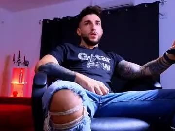 Freechat mightyaaron on Chaturbate