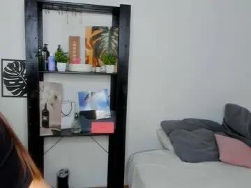 Freechat moanshade on Chaturbate