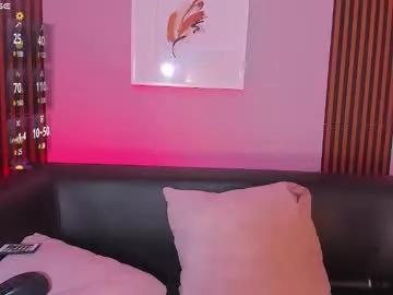 Freechat nahiajhonson_ on Chaturbate