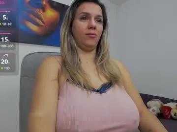 Freechat natashaboobs on Chaturbate