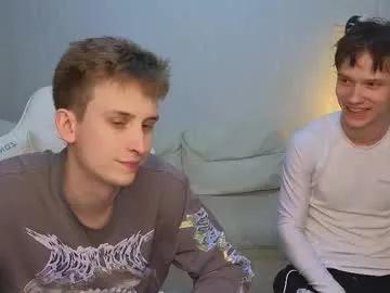 Freechat pupsenish on Chaturbate