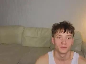 Freechat pupsenish on Chaturbate