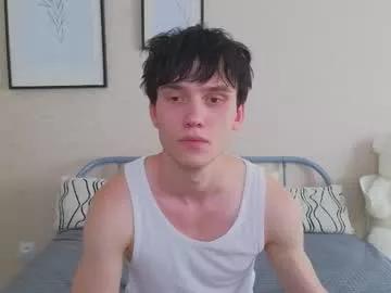 Freechat pupsenish on Chaturbate