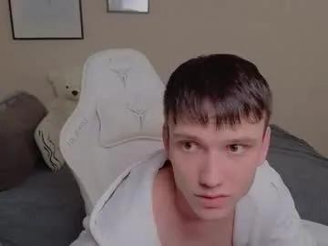 Freechat pupsenish on Chaturbate