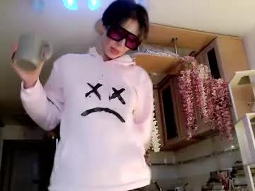 raziel_haze — im tired.... <3 #freak #shorthair #artist #fit #goth [3323 tokens remaining]