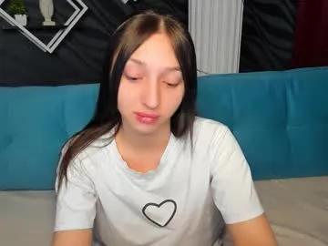 Freechat sheillawood on Chaturbate