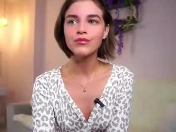 Freechat shelleyharn on Chaturbate