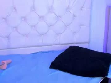 Freechat soysilvanna_ on Chaturbate